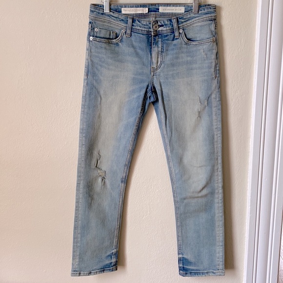 Pilcro Slim Straight Lightwash Jean - Picture 4 of 5